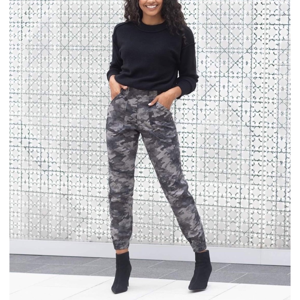 Spanx Stretch Twill Camo Cargo Jogger